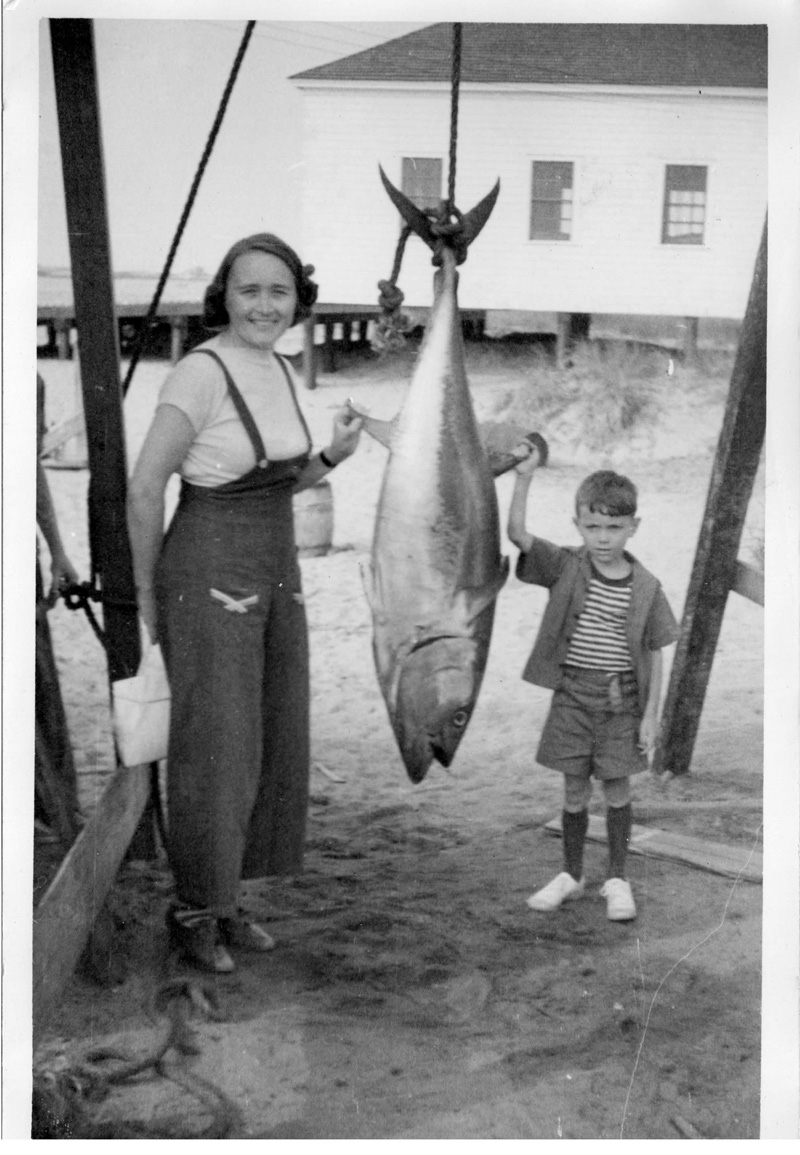 Aunt Gussie with small blue as her giant one was 673lbs